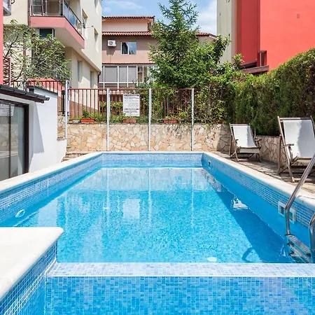 Sea House Afrodita Ii 호텔 *