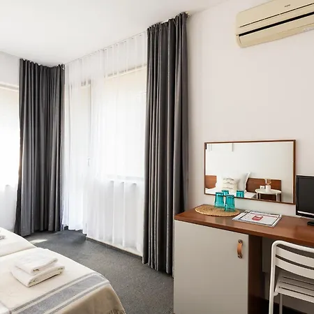 Sea House Afrodita Ii 호텔