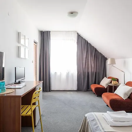 Sea House Afrodita Ii 호텔 *