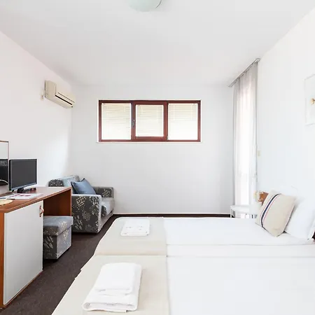 Sea House Afrodita Ii 호텔