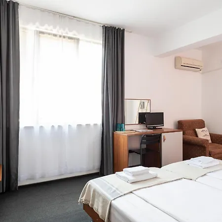 Sea House Afrodita Ii 호텔 *