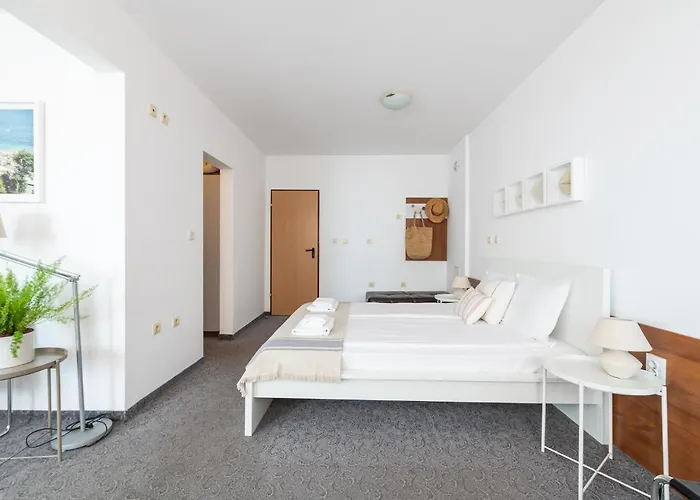 Отель Sea House Afrodita Ii