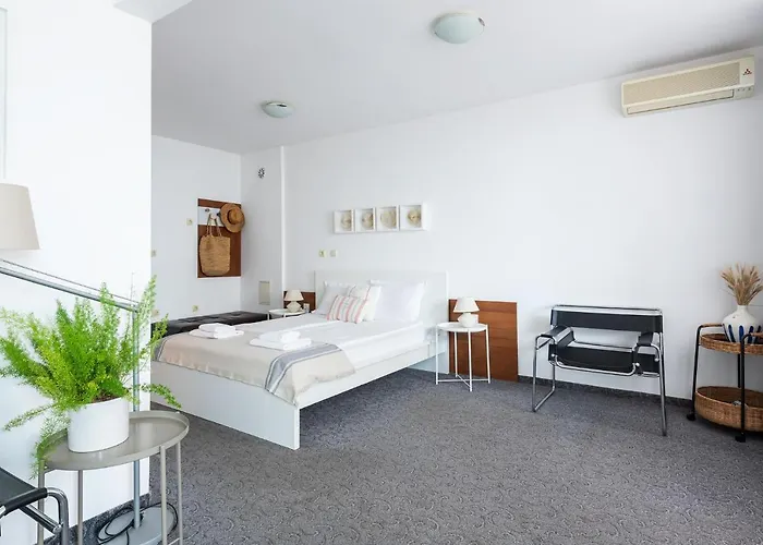 Отель Sea House Afrodita Ii *